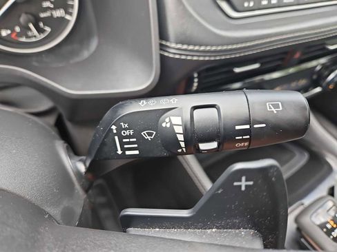 Used 2023 Nissan Rogue SL AWD/4WD image 51