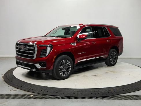 Used 2025 GMC Yukon Elevation RWD image 4