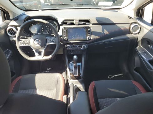 New 2025 Nissan Versa SR w/ Trunk Package image 9
