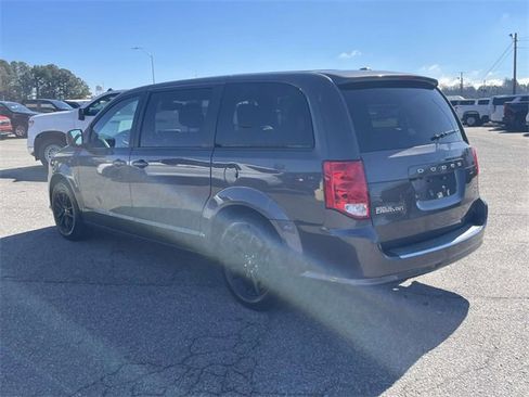 Used 2019 Dodge Grand Caravan GT image 6
