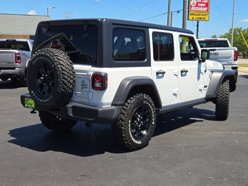 Used 2021 Jeep Wrangler Unlimited Sport AWD/4WD image 16