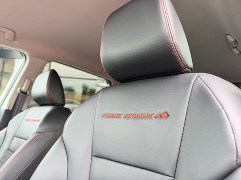 Used 2025 Nissan Rogue SV AWD/4WD image 17
