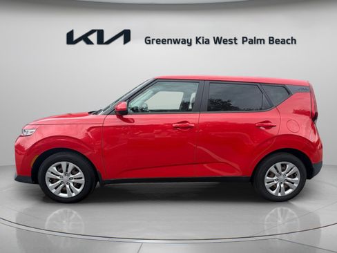 Certified 2021 Kia Soul LX FWD image 4