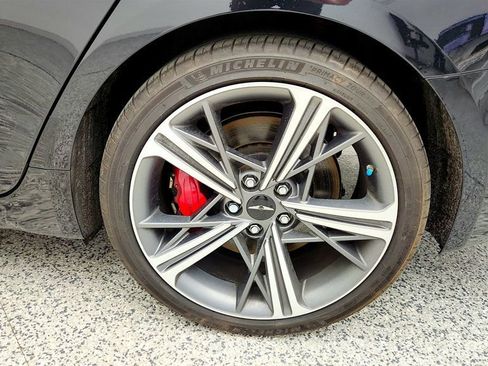 Used 2024 Genesis G70 3.3T Advanced w/ Sport Prestige Package image 9