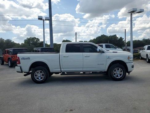Used 2022 RAM 2500 Laramie AWD/4WD image 2