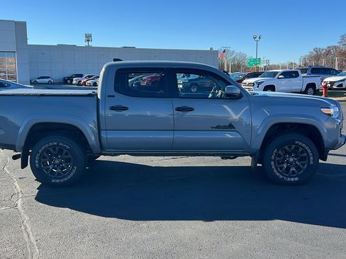 Used 2021 Toyota Tacoma SR5 image 2