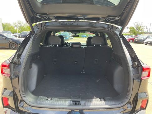 Used 2023 Ford Escape ST-Line Elite w/ Premium Technology Package AWD/4WD image 13