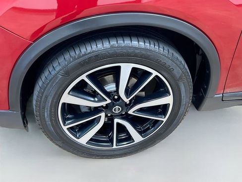 Used 2019 Nissan Rogue SL image 32