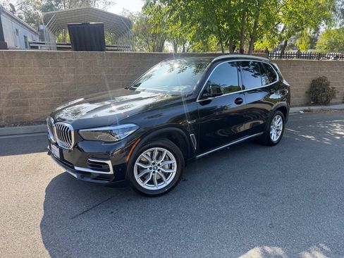 Used 2023 BMW X5 xDrive45e w/ Climate Comfort Package AWD/4WD image 2
