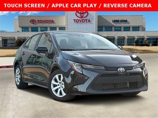 Used 2022 Toyota Corolla LE image 1