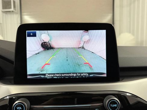 Used 2020 Ford Escape SE FWD image 16