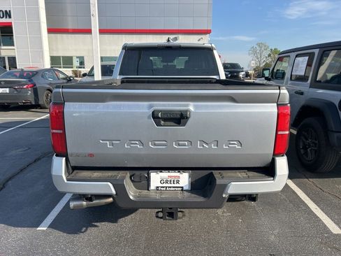 Used 2025 Toyota Tacoma TRD Sport image 7