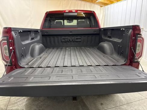 Used 2018 GMC Sierra 1500 SLT AWD/4WD image 11