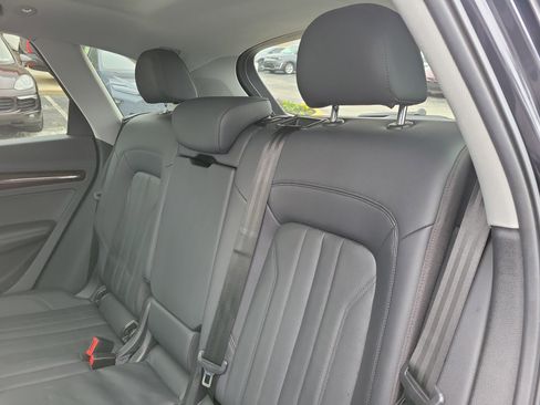 Used 2019 Audi Q5 2.0T Premium Plus w/ Premium Plus Package image 11