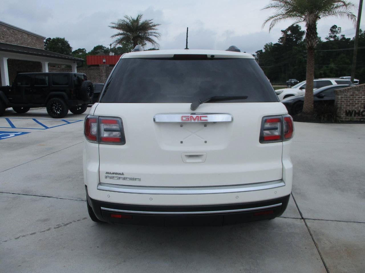 Used 2014 GMC Acadia SLT FWD image 5