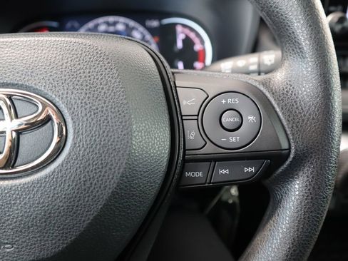 Used 2023 Toyota RAV4 LE image 12