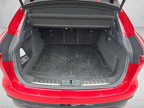 Used 2022 Jaguar F-PACE S AWD/4WD image 12