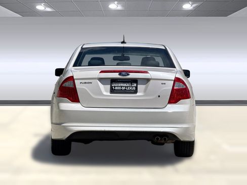 Used 2010 Ford Fusion SE FWD image 9