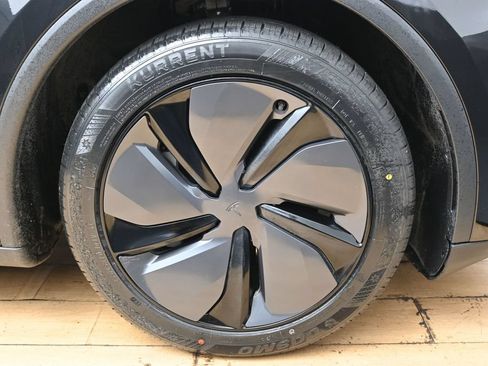 Used 2026 Tesla Model Y Long Range RWD image 14