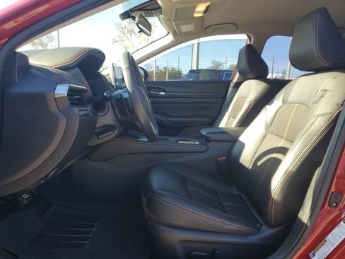 Certified 2021 Nissan Altima 2.5 SR image 12