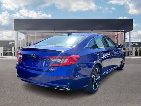 Used 2022 Honda Accord Sport image 4