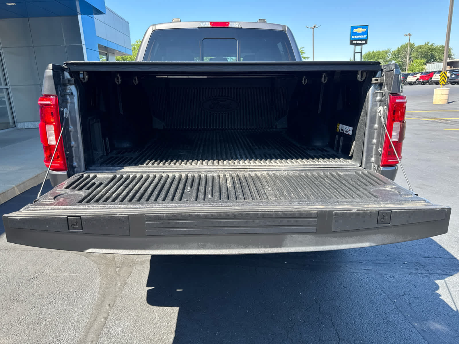 Used 2022 Ford F150 XLT w/ Equipment Group 302A High AWD/4WD image 14