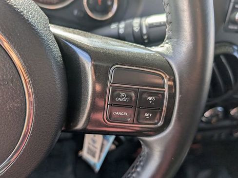 Used 2017 Jeep Wrangler Unlimited Rubicon image 28