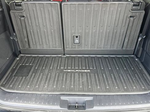 Used 2021 Toyota Highlander XSE image 16