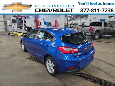 Used 2017 Chevrolet Cruze LT image 5