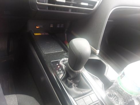 Used 2025 Toyota Camry LE FWD image 11