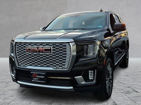 Used 2021 GMC Yukon Denali w/ Denali Premium Package image 5