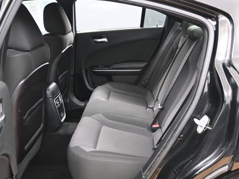 Used 2019 Dodge Charger SXT image 33