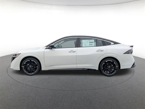 New 2026 Nissan Sentra SR image 8