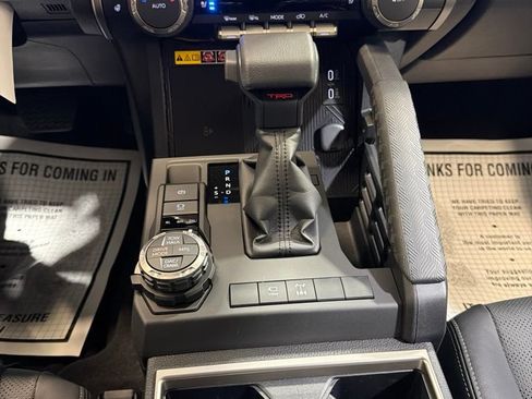 Used 2026 Toyota 4Runner TRD Off-Road Premium AWD/4WD image 33