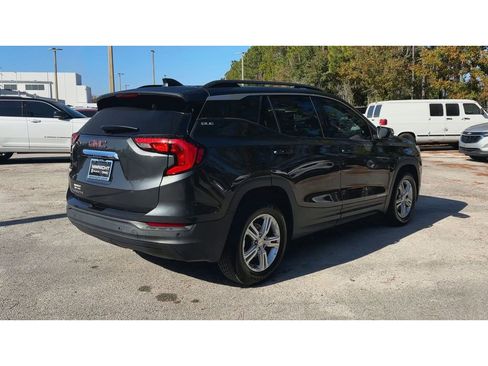 Certified 2018 GMC Terrain SLE w/ Driver Convenience Package image 8