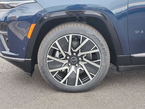 New 2025 Jeep Wagoneer S Limited w/ Comfort Package image 26