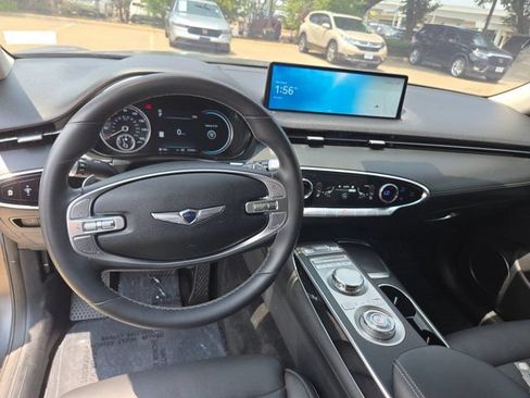 Used 2023 Genesis GV70 2.5T AWD/4WD image 17