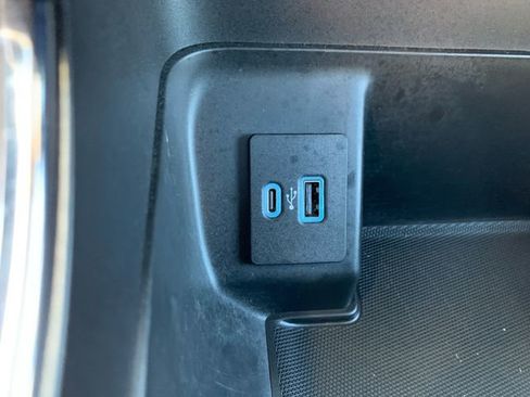 Used 2022 Ford F150 XLT w/ Equipment Group 302A High image 32