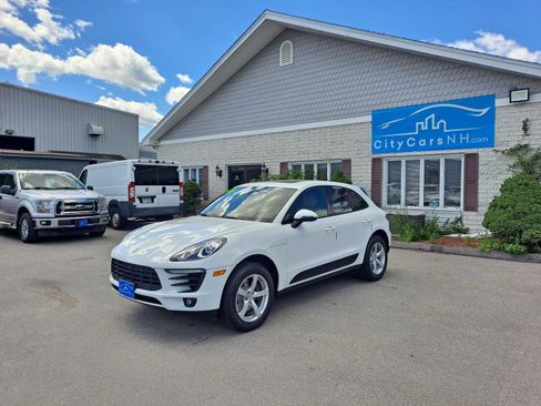 Used 2018 Porsche Macan Sport Edition AWD/4WD image 1