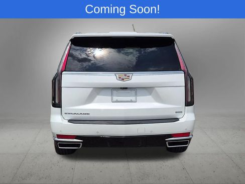 Used 2021 Cadillac Escalade ESV Premium Luxury w/ Driver Assist Tech Package RWD image 5