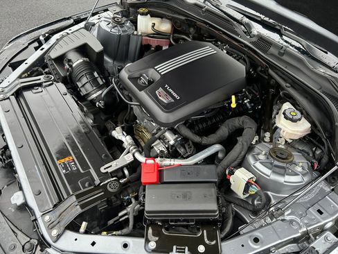 Used 2022 Cadillac CT4 Luxury w/ Sun And Sound Package RWD image 30