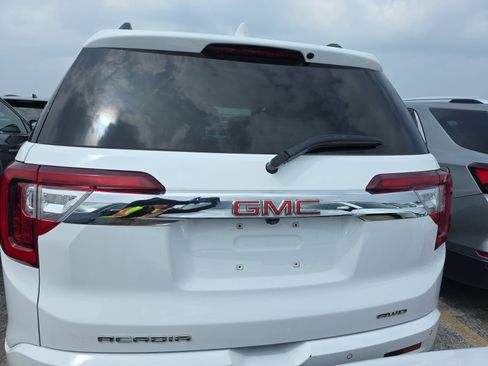 Used 2023 GMC Acadia Denali AWD/4WD image 10