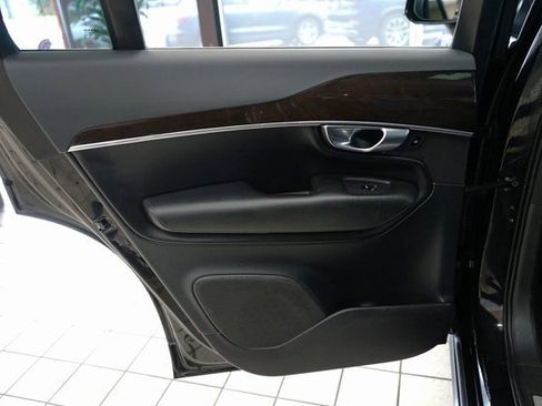 Used 2019 Volvo XC90 T5 Momentum w/ Protection Package image 47