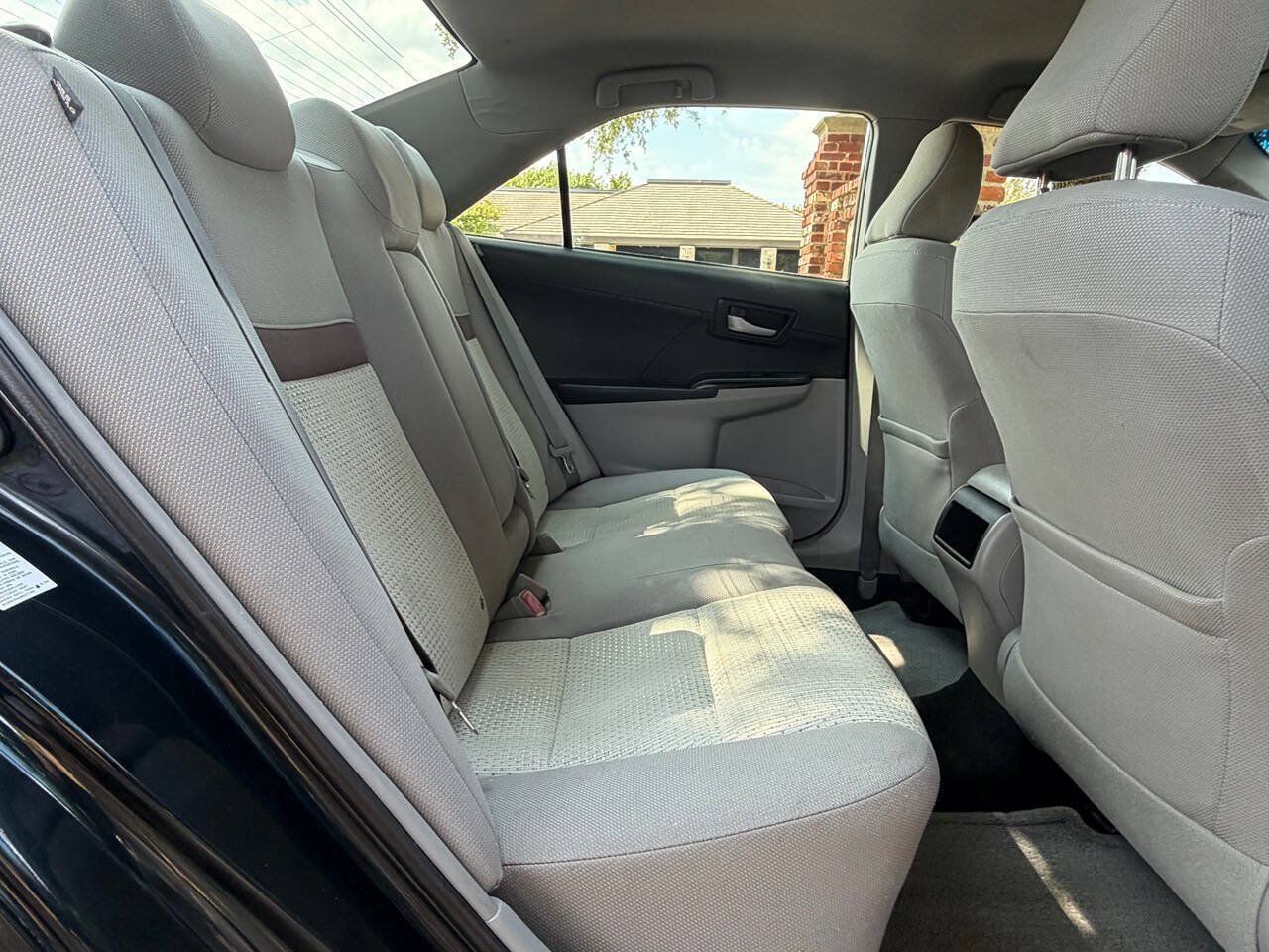Used 2012 Toyota Camry LE FWD image 21