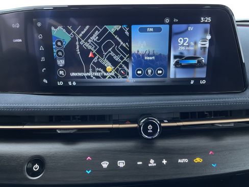 Certified 2024 Nissan Ariya AWD image 18