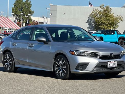 Used 2024 Honda Civic EX image 5
