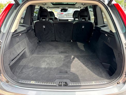 Used 2016 Volvo XC90 T5 Momentum image 18