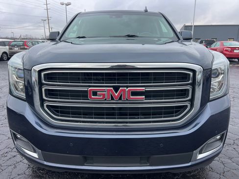 Used 2017 GMC Yukon XL SLT w/ Open Road Package image 2