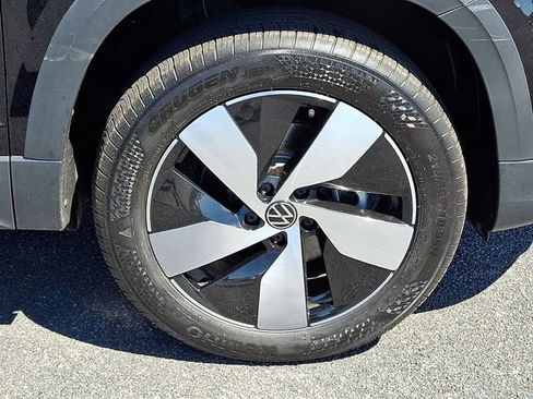 Used 2024 Volkswagen Taos S AWD/4WD image 11