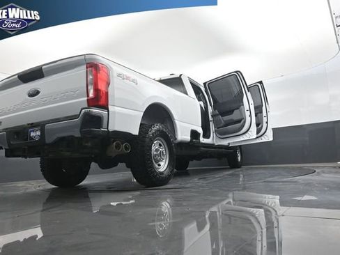 Used 2025 Ford F250 XL w/ XL Chrome Package image 29